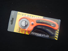 Load image into Gallery viewer, Rotary cutter