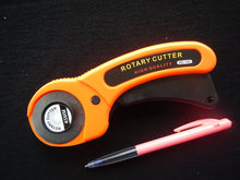 Load image into Gallery viewer, Rotary cutter
