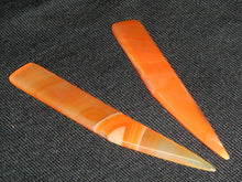 Load image into Gallery viewer, Agate burnisher for gilding or folding