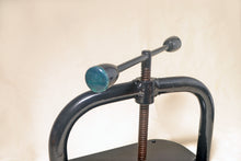 Load image into Gallery viewer, Book press - small