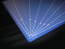 Load image into Gallery viewer, Cutting mat