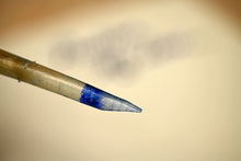 Load image into Gallery viewer, Traditional quill pen