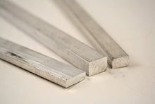 Load image into Gallery viewer, Set of 3 metal spacers
